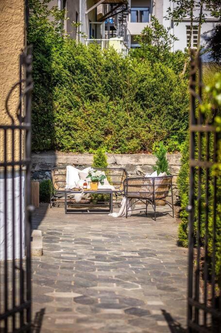 New! Modern City Apt: Central W/ Private Entrence *
