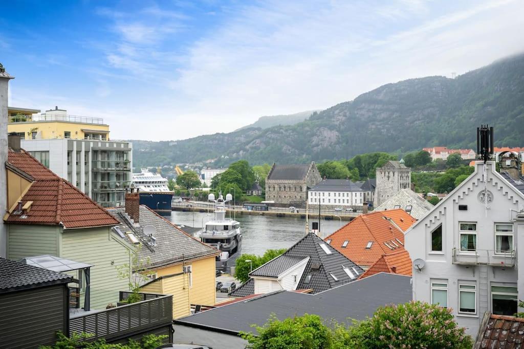 Beautiful Townhouse Super Central In - 4 Bedrooms 8 Guests