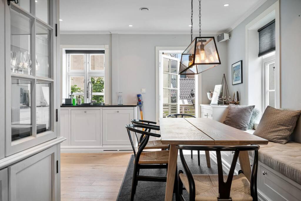 Beautiful Townhouse Super Central In - 4 Bedrooms 8 Guests Villa Bergen