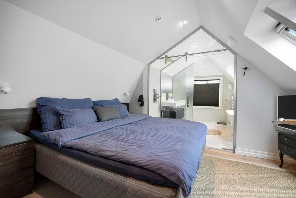 Beautiful Townhouse Super Central In - 4 Bedrooms 8 Guests Bergen