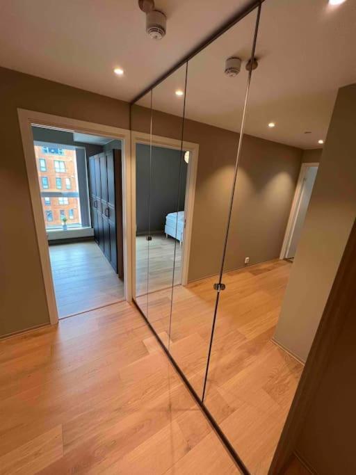 Apartment Sentrums-naer Med Sjoutsikt *