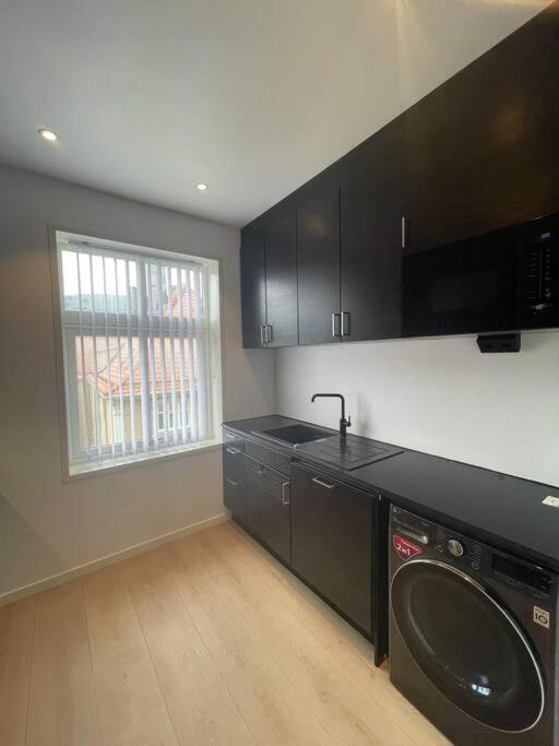 Newly Renovated Centrally Located In * Bergen
