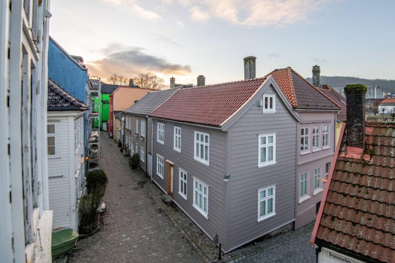 Dinbnb I Cozy 1-bedroom Nestled In The Heart Of Apartment Bergen