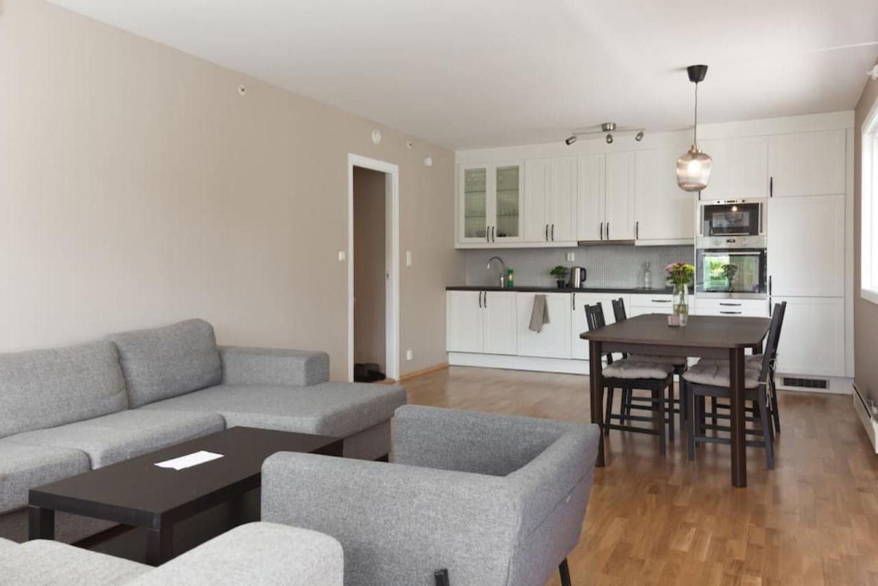 Dinbnb I Family-friendly & Spacious 2-bedroom With Parking