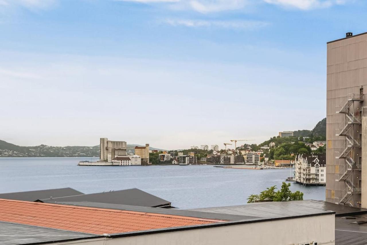 Apartment Dinbnb I Roof Terrace & Laundry In Sandviken Bergen