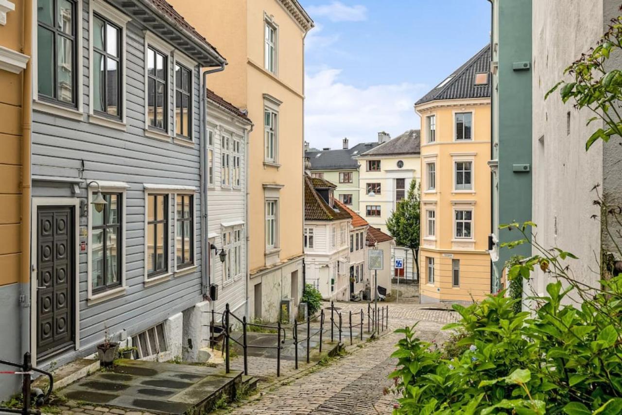 Apartment Dinbnb I Cozy Vibe In Idyllic Surroundings