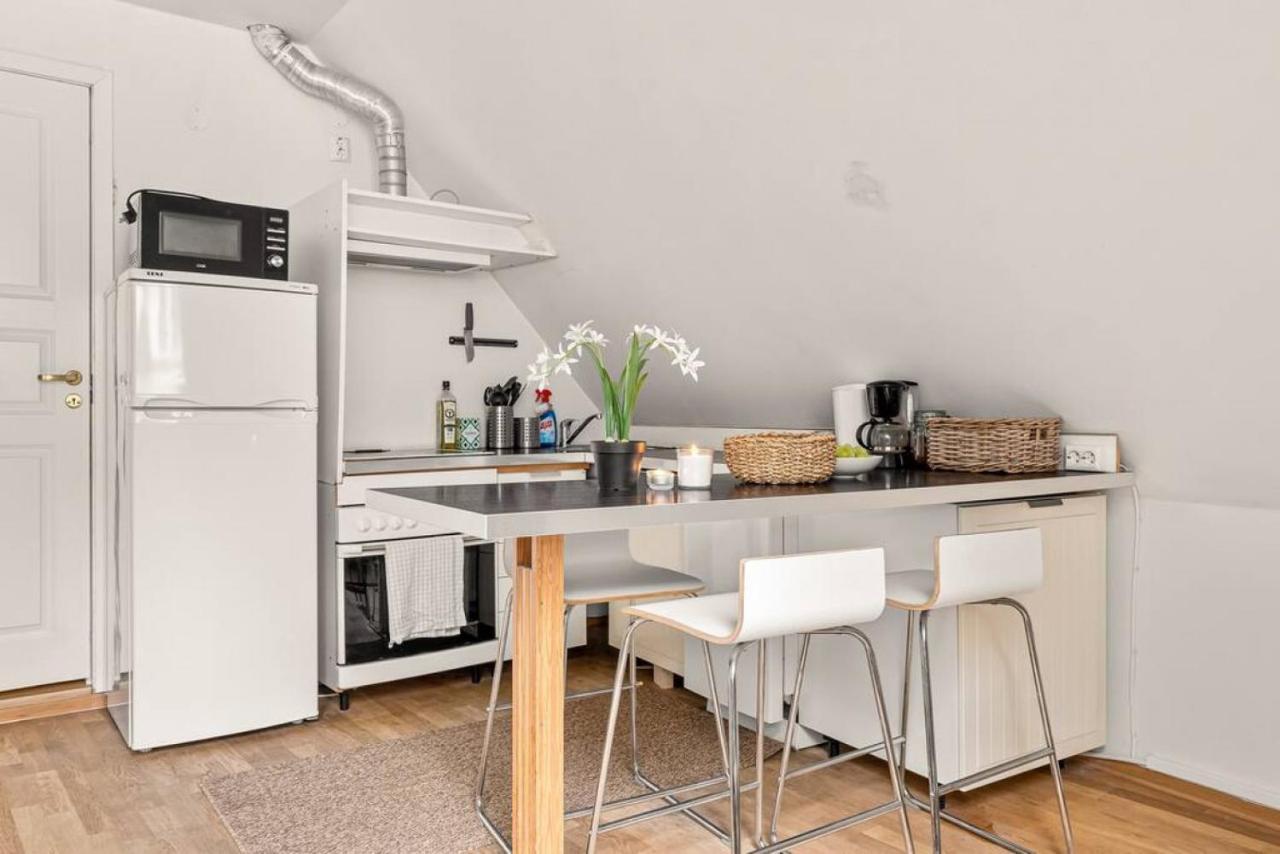 Apartment Dinbnb I Cozy Vibe In Idyllic Surroundings