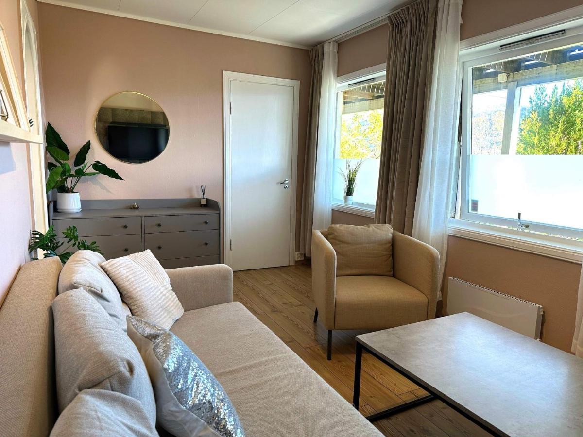 Breathtaking Scenery And Cozy Comfort In Apartment Bergen