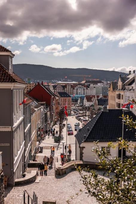 New Couples In The Heart Of Apartment Bergen