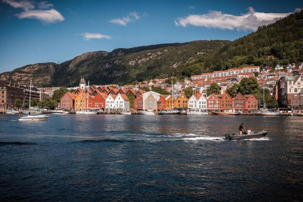 New Couples In The Heart Of * Bergen