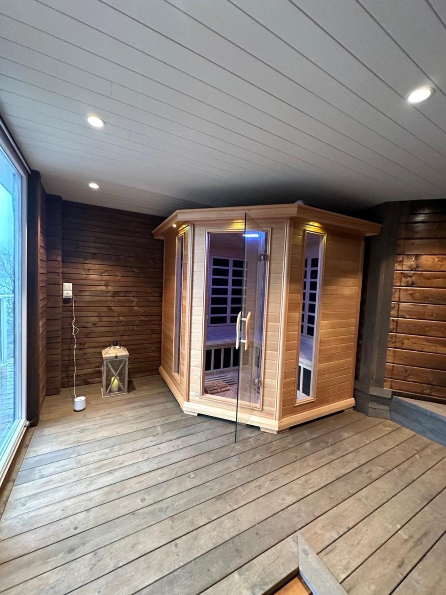 Arboretet: Seaside Retreat With Private Pool & Sauna In Villa Bergen