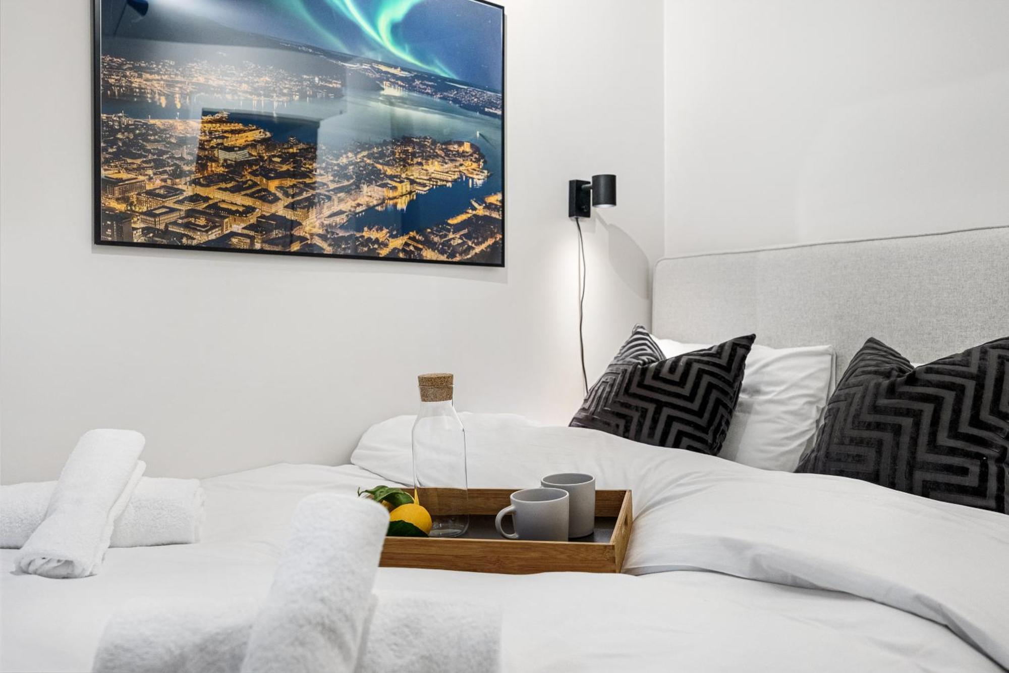 King Bed - Behind Bryggen - Renovated Des 23 Apartment Bergen