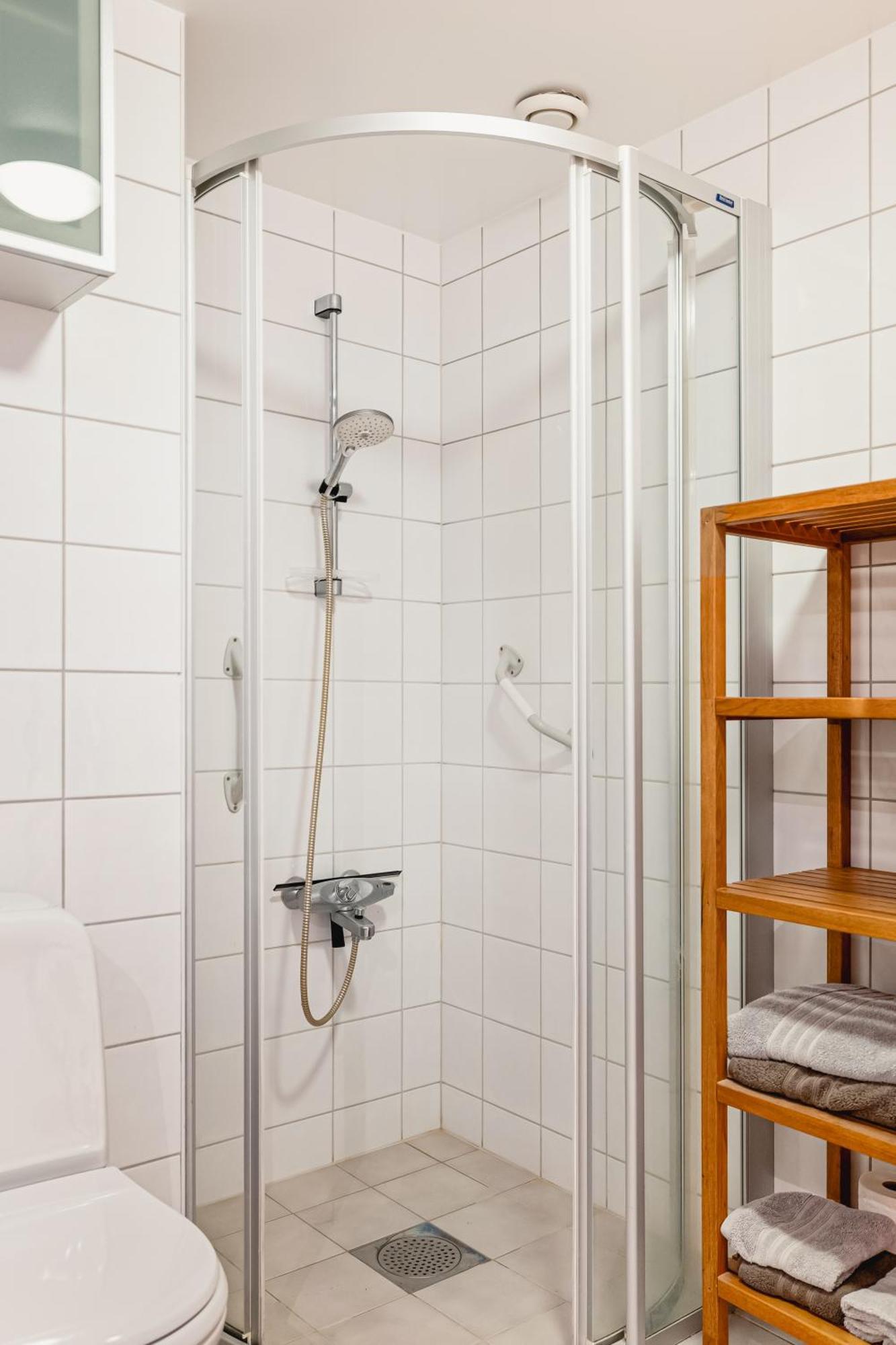 Dinbnb I On Island I Terrace And Grill I Free Parking Apartment *