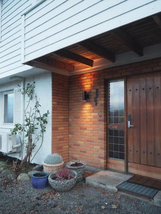 Spacious With View - 5br - Free Parking - Great Wi-fi Villa *