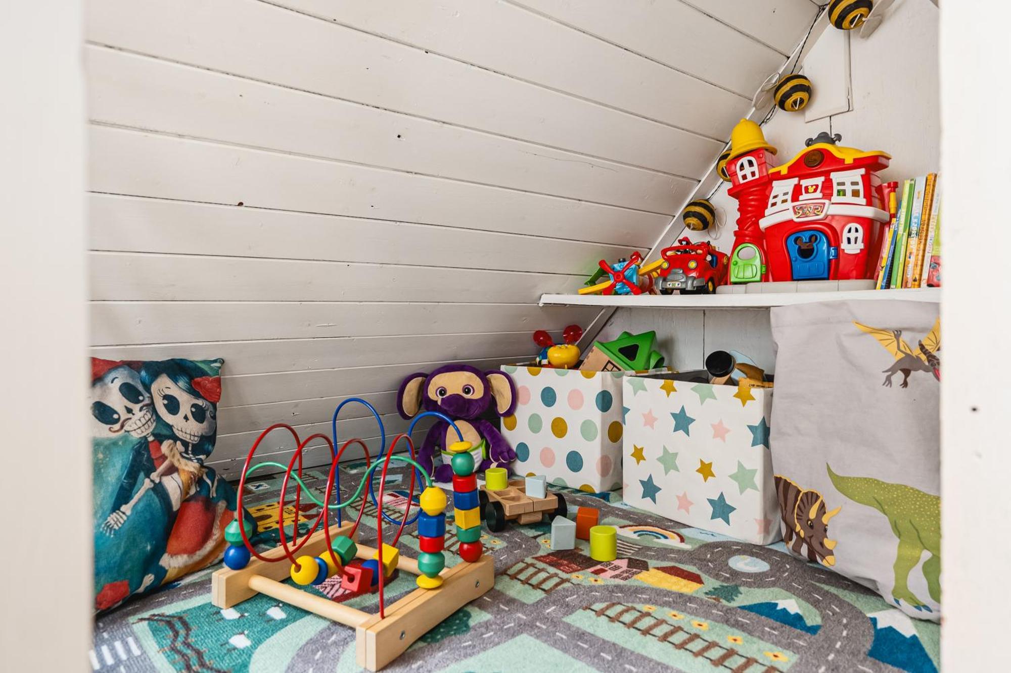 Semesterbostad Dinbnb I Family Dream In I Playroom I Private Garden *
