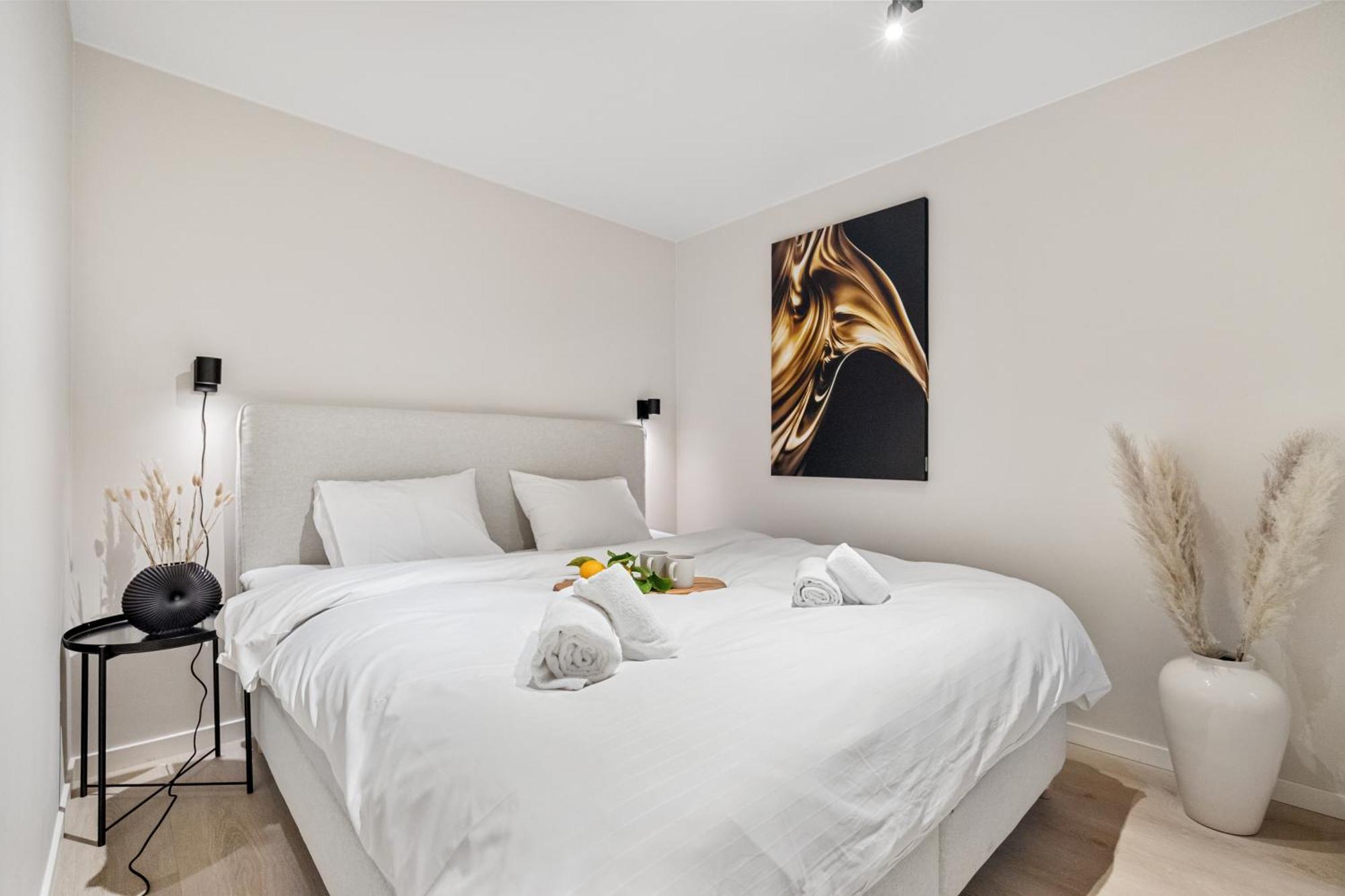 Apartment King Bed - Renovated 2024 - 2br Behind Bryggen