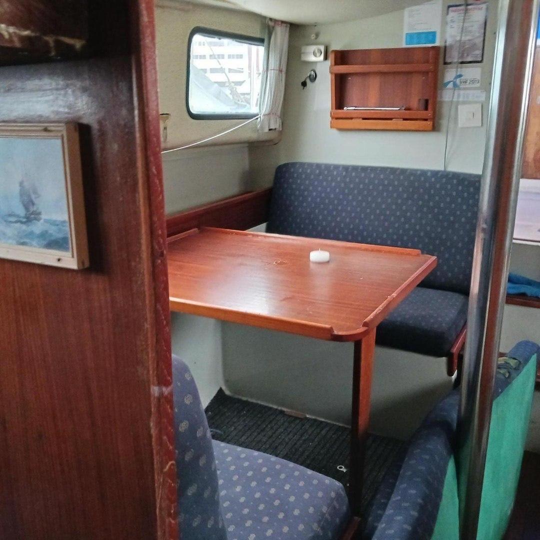Botel Sailing Yachts - No Shower