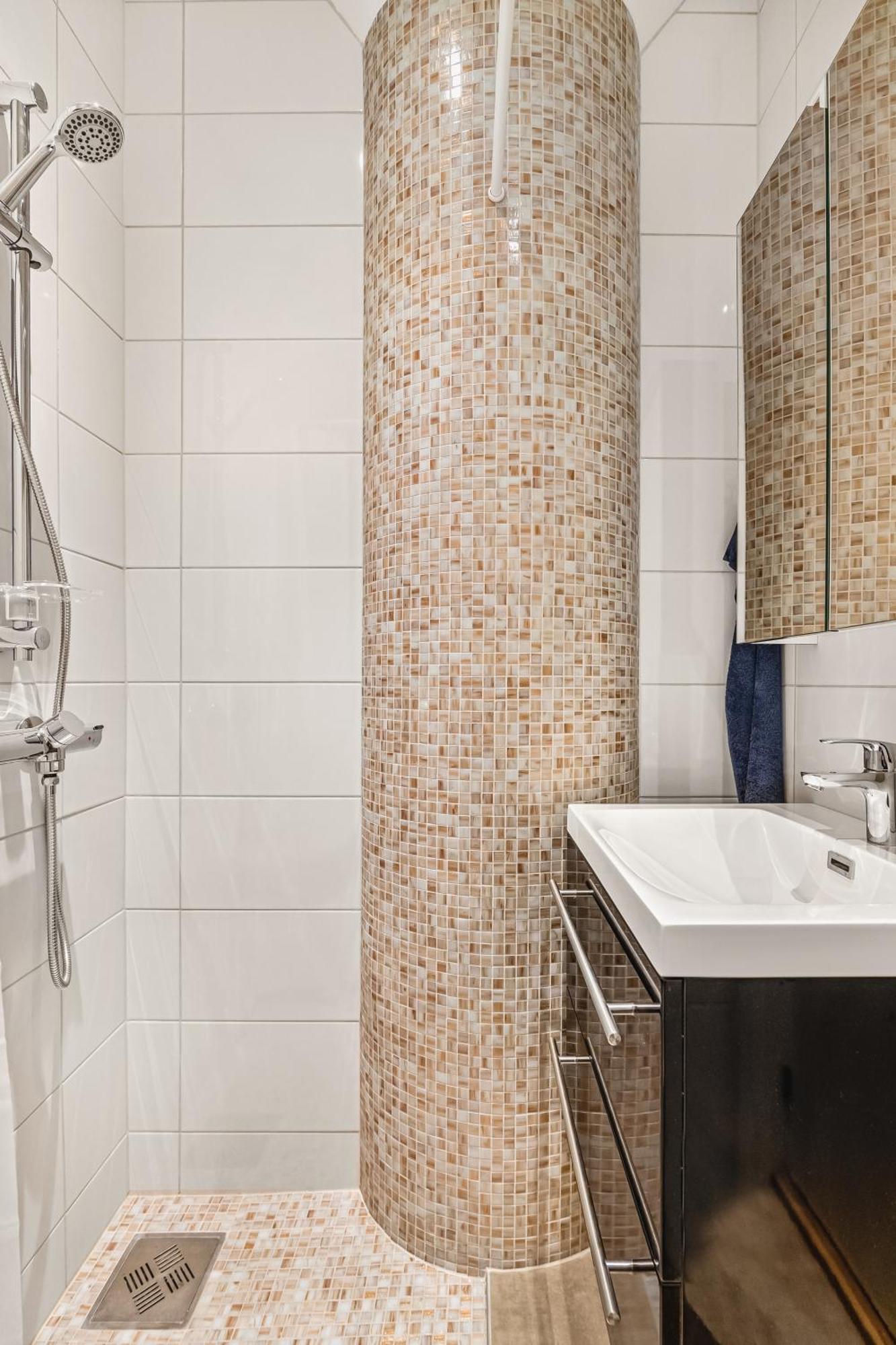 Apartment Dinbnb I At City Centre With Roof Terrace *