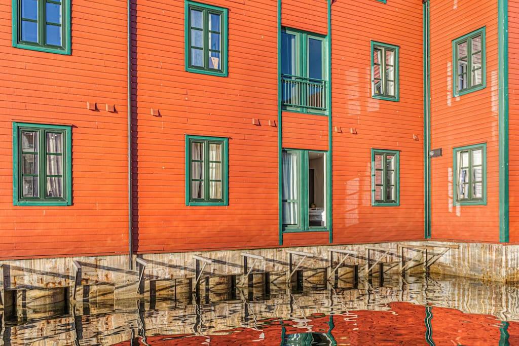 Apartment Seaside Apt. Catch Crabs From Your Bedroom Window! *
