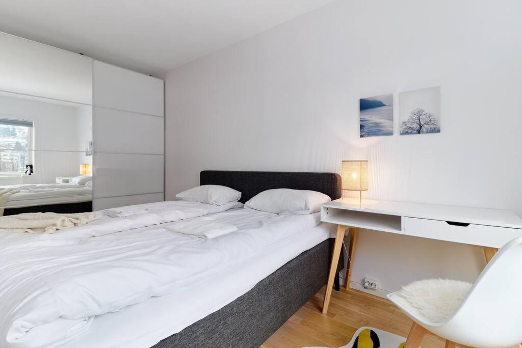 Bergen's Finest: Sleek Oasis With Two Bedroom *
