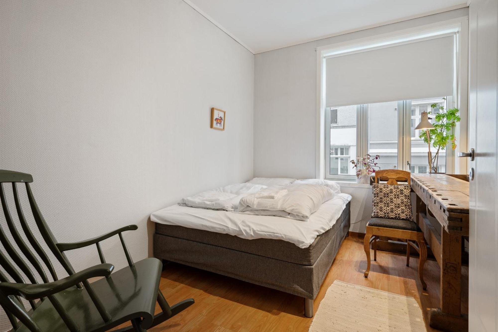 Spacious & Cozy Hideaway With Central Location Apartment