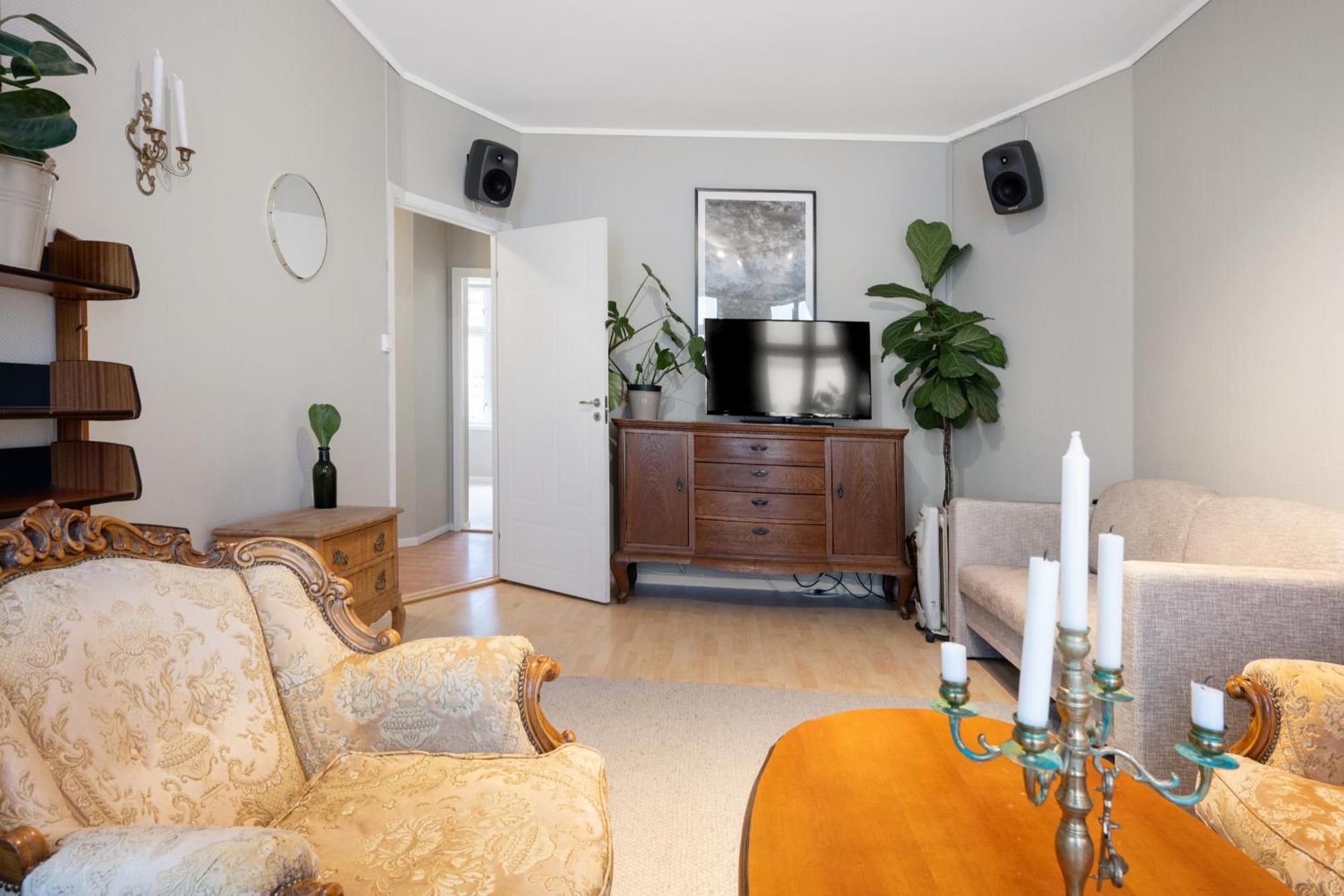 Spacious & Cozy Hideaway With Central Location Apartment Bergen