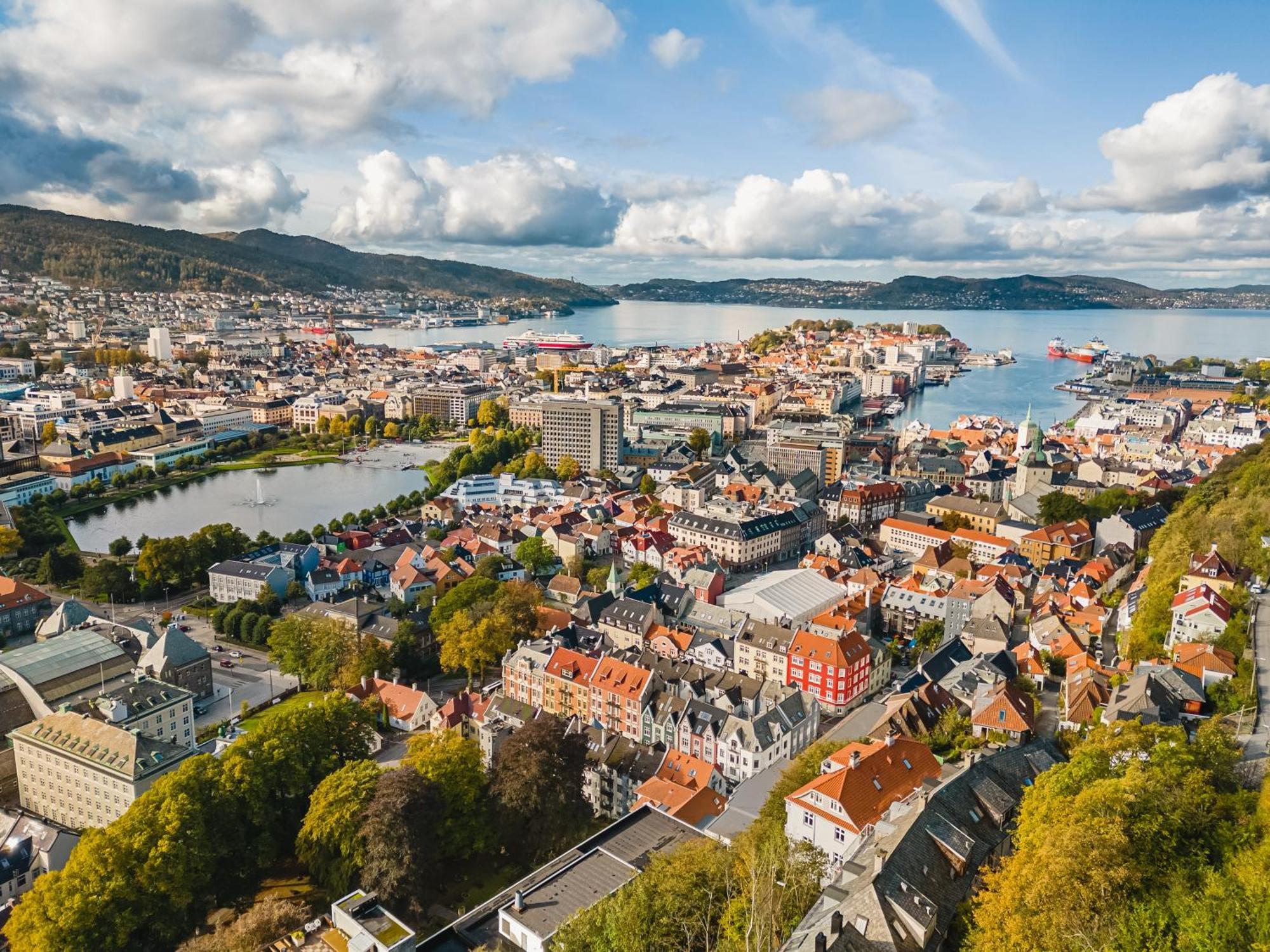 Semesterbostad Dinbnb I Family Dream In I Playroom I Private Garden Bergen
