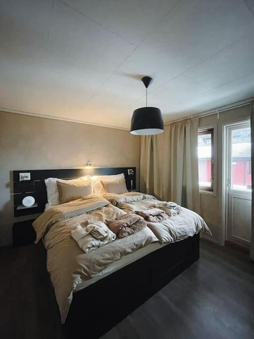 Spacious With View - 5br - Free Parking - Great Wi-fi Bergen