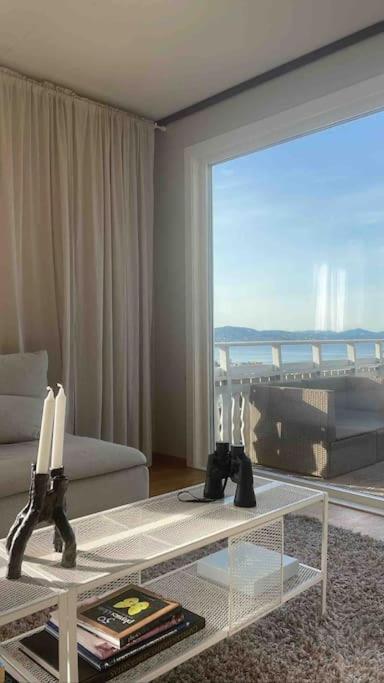 Spacious With View - 5br - Free Parking - Great Wi-fi Villa *