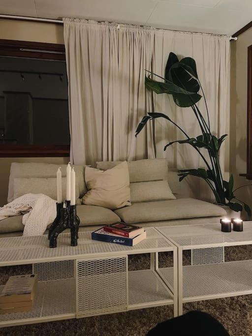 Spacious With View - 5br - Free Parking - Great Wi-fi Bergen