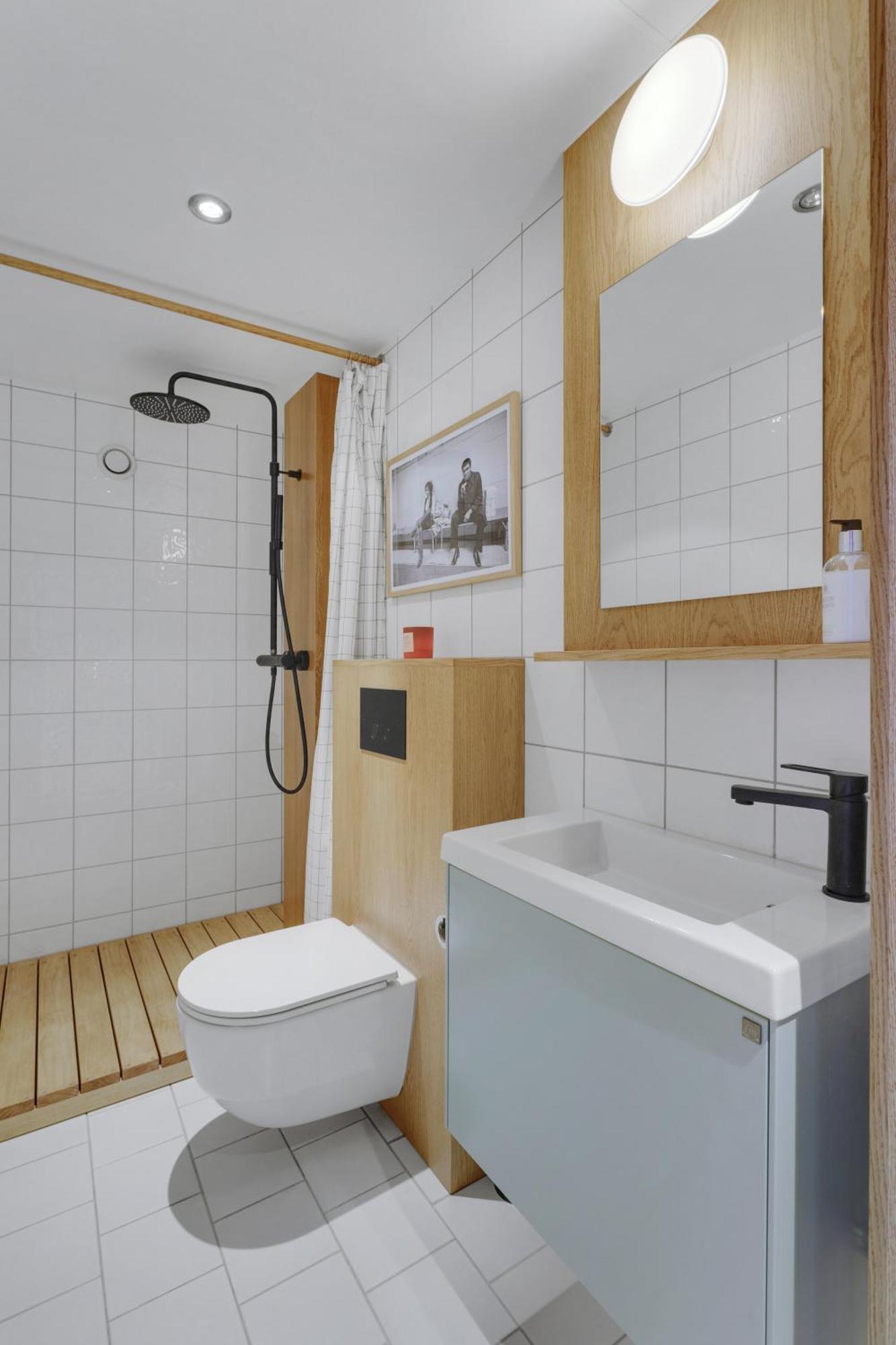 Unique Gem Overlooking The World Famous Bryggen Apartment *
