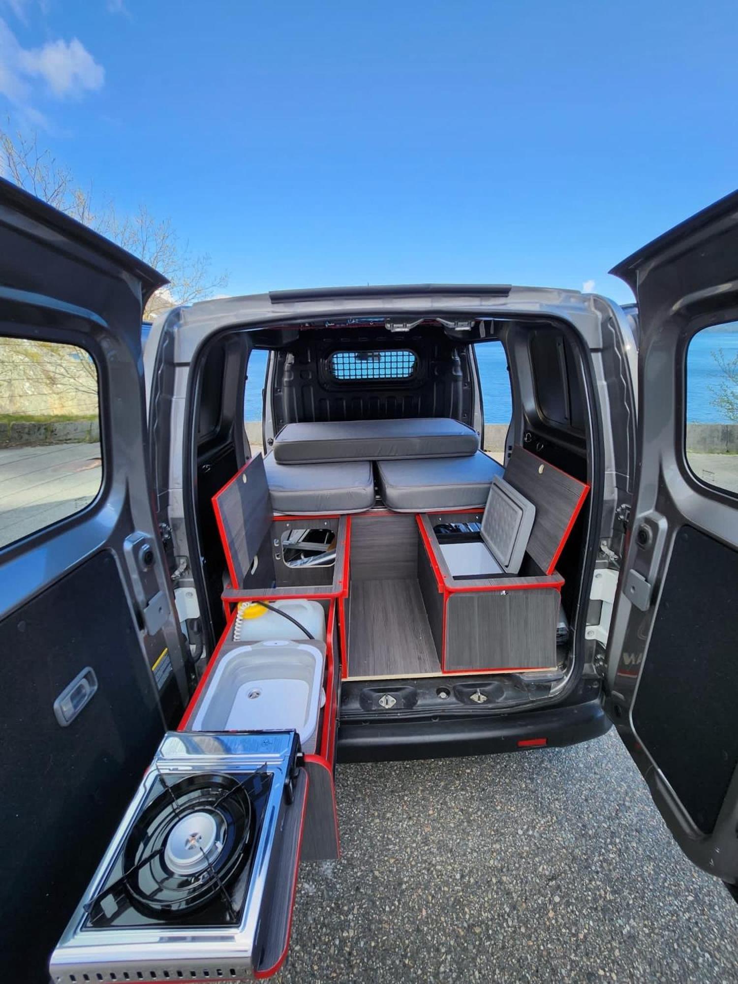 Electric London Black Minicamper * Bergen