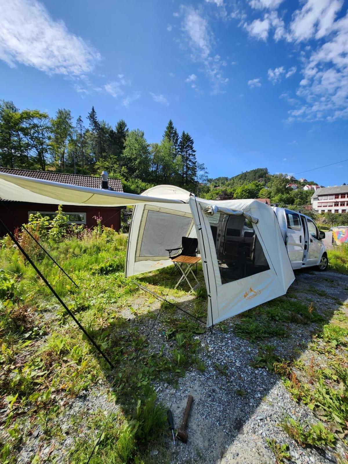 Luxury tent Electric London Black Minicamper