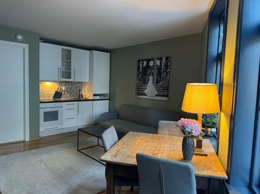 Peaceful Urban Apartment