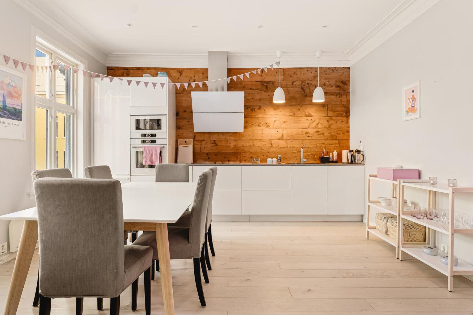 Dinbnb I Of Both Worlds I 80sqm With 2 Baths And Bathtub