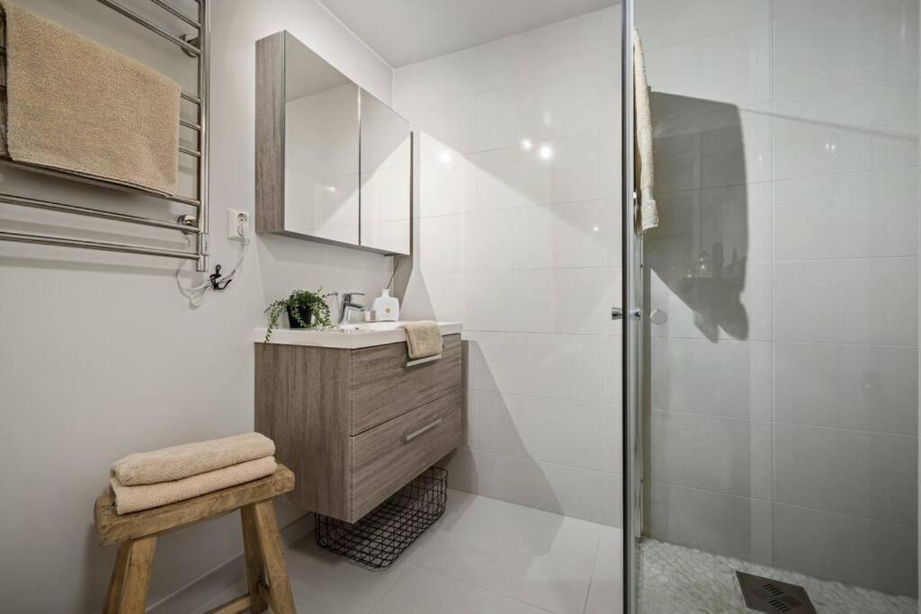 Modern In The Heart Of Apartment Bergen