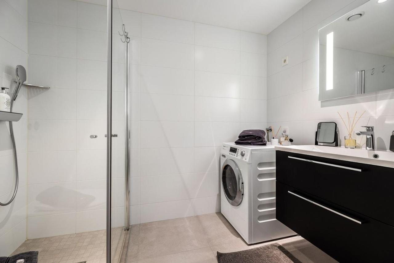 New Penthouse With Sea View In Centrum