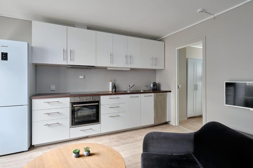 Apartment Sentrumsnaer Og Romslig 4-roms Leilighet Bergen