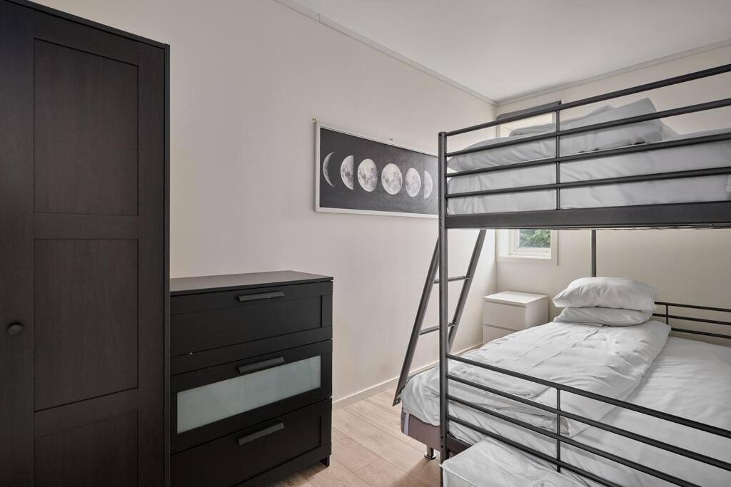 Appartement Sentrumsnaer Og Romslig 4-roms Leilighet *