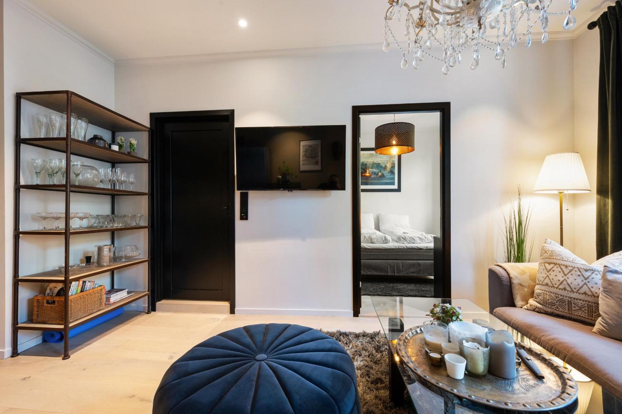 Modern 2nd-floor Luxury Bergen