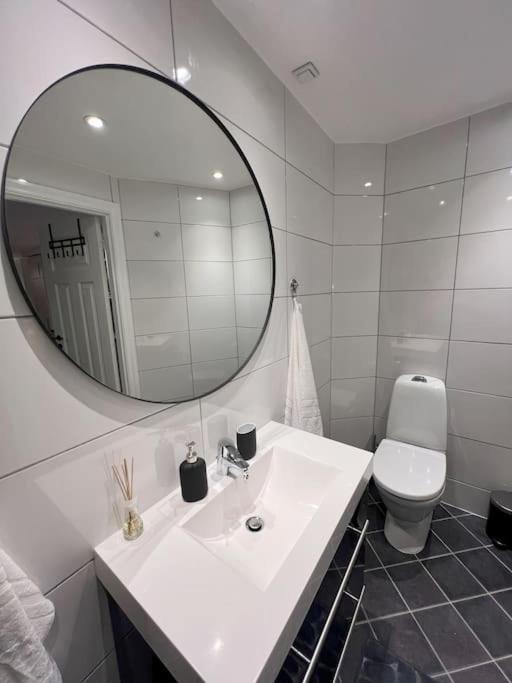 Spacious And Beautiful In With Free Parking * Bergen