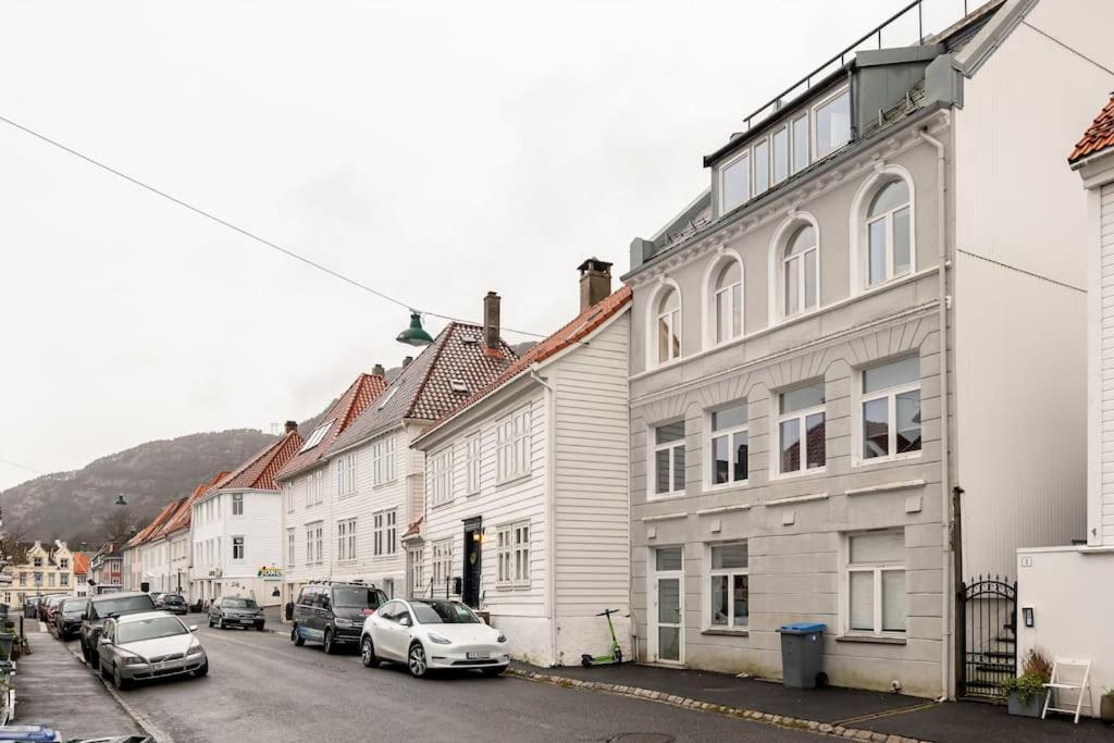Apartment Fresh Apartment, A Short Walk From Bryggen *