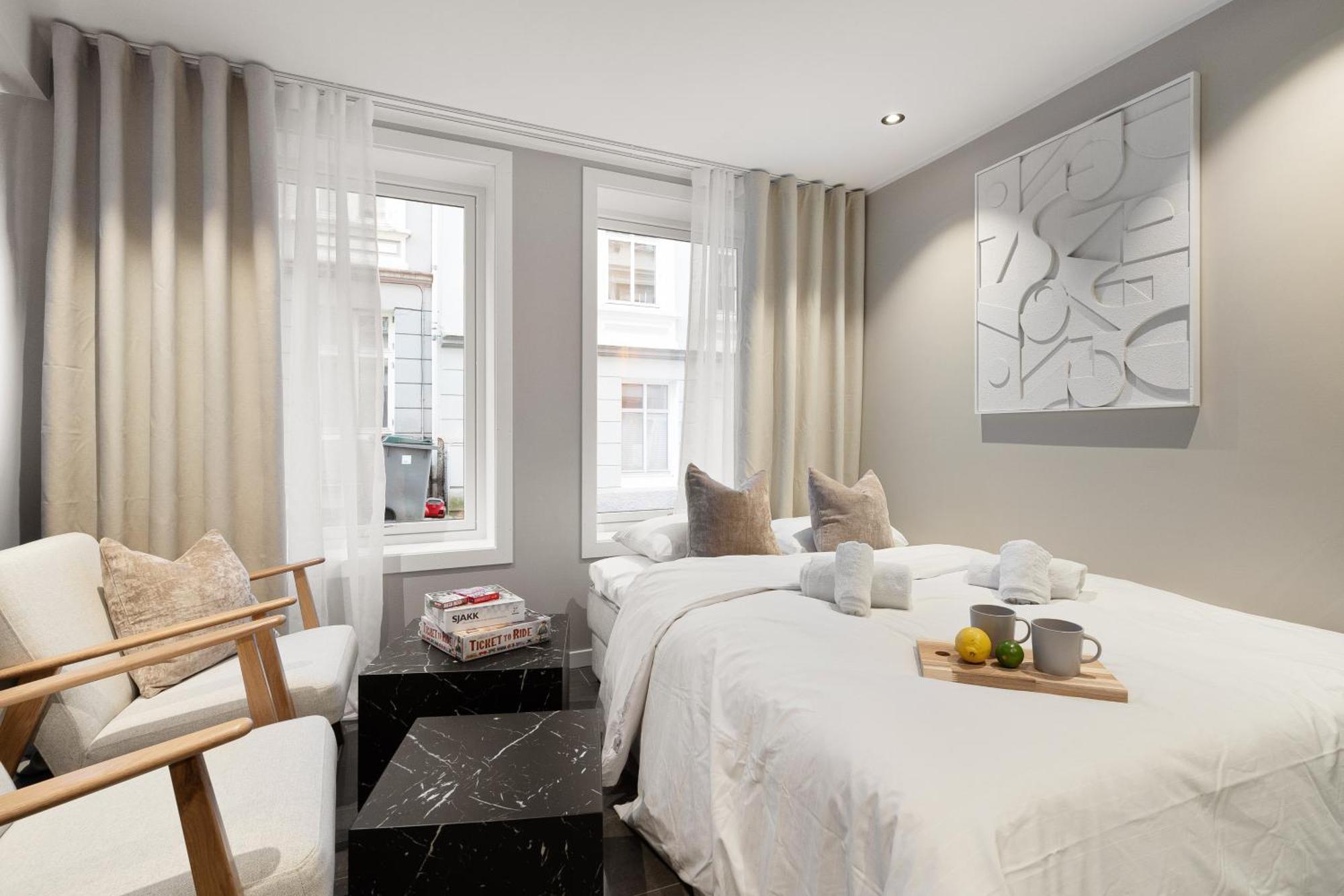 Apartment Renovated Jan 24 - Queen Beds - Behind Bryggen *