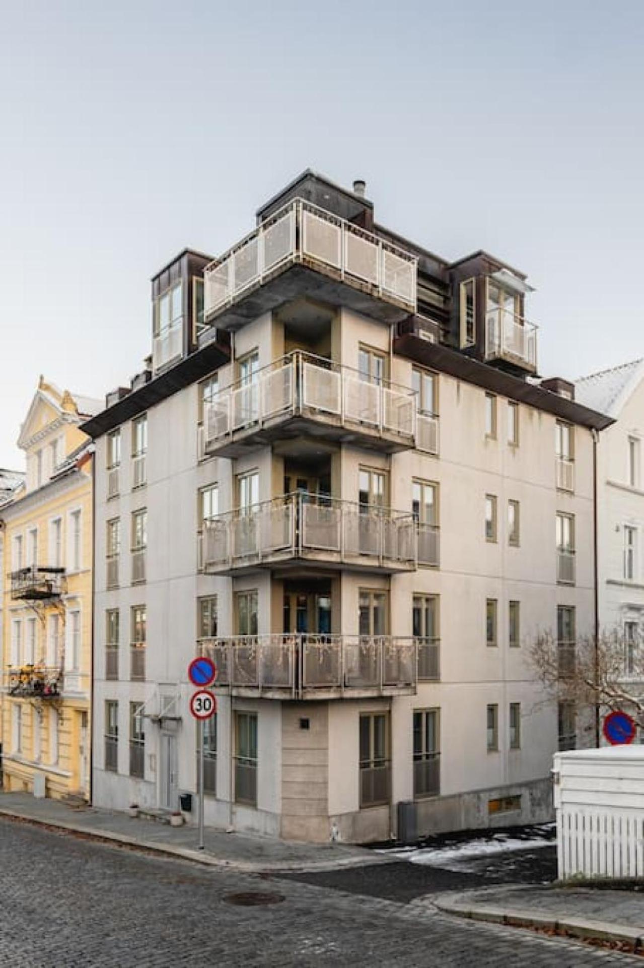 Dinbnb I Family-friendly By Sea Pool I 2 Floors & 2 Bathrooms