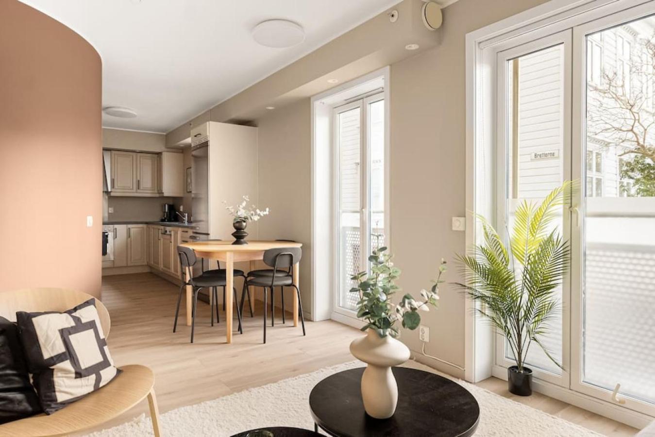 Apartment Dinbnb I Family-friendly By Sea Pool I 2 Floors & 2 Bathrooms *