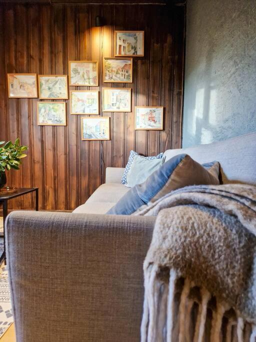 Cosy Ground Floor With Three Bedrooms *