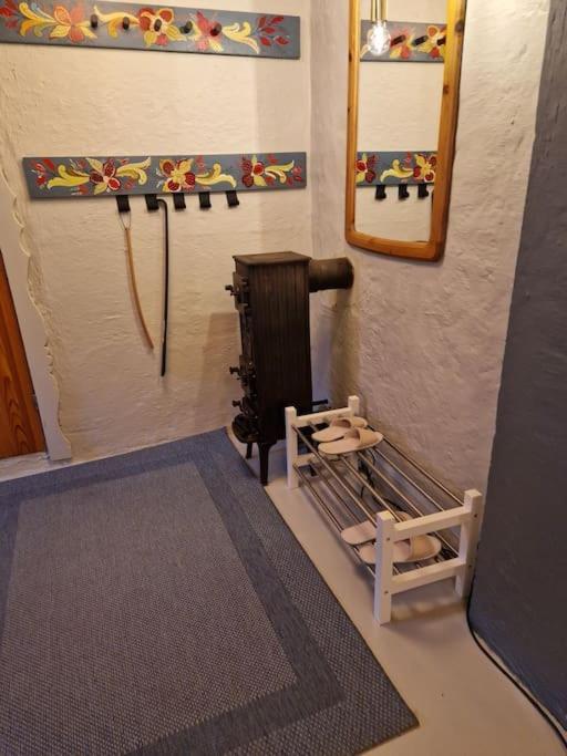 Cosy Ground Floor With Three Bedrooms Apartment *