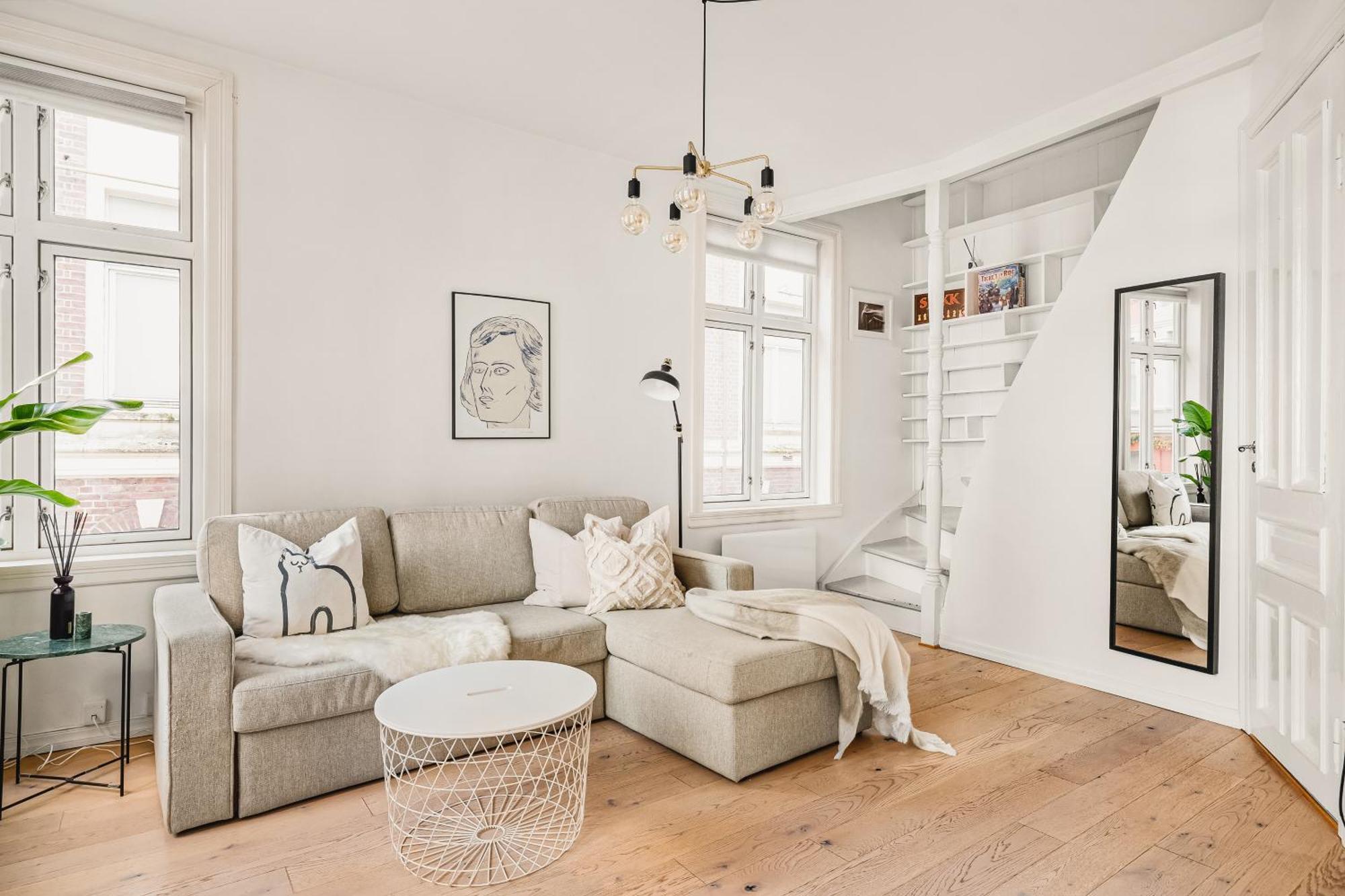 Apartment Live In Historic Building - View To Bryggen