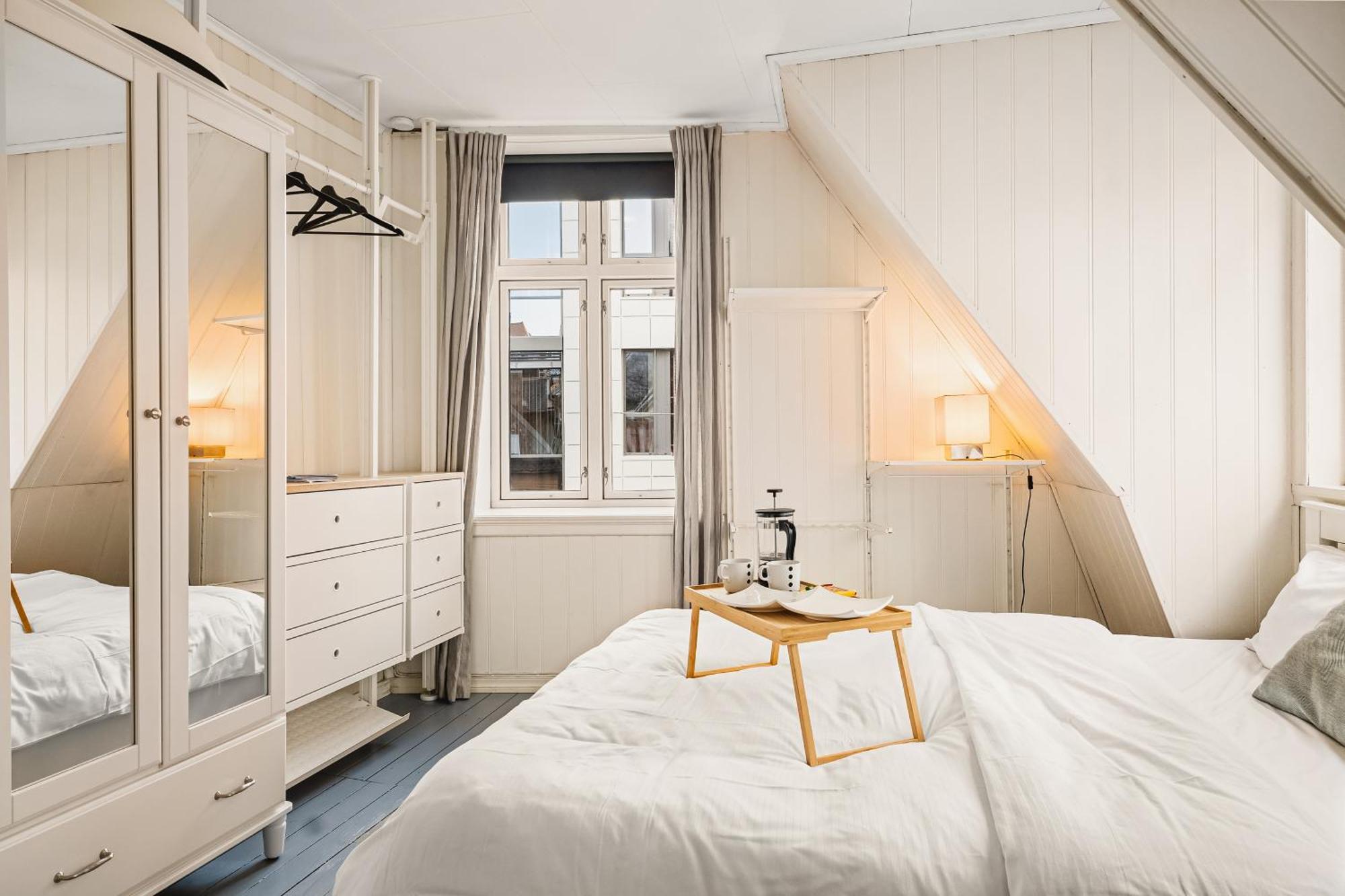 Live In Historic Building - View To Bryggen *