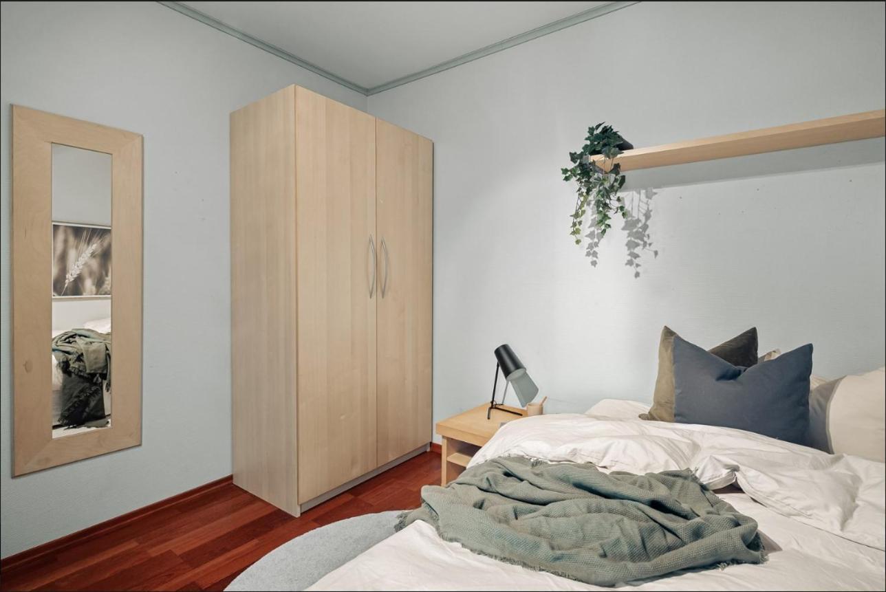 Apartment Center *